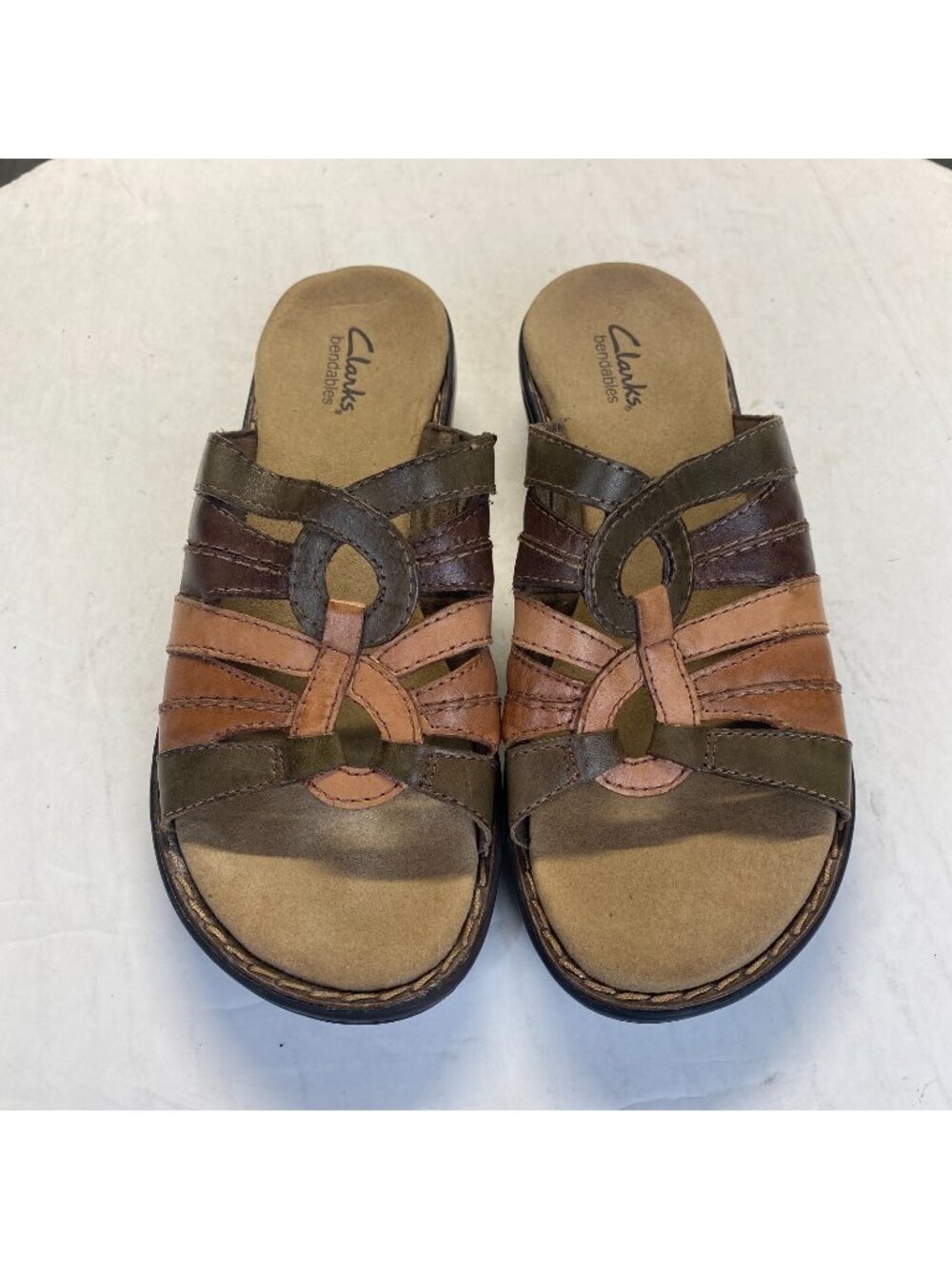 Clarks size 7M Women's Sandals Brown Leather,Slip On,Comfort